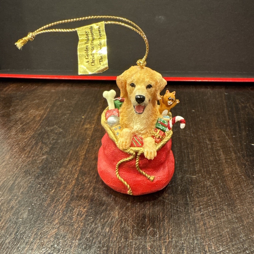 Danbury Mint A Golden Holiday The Pawfeet present Ornament